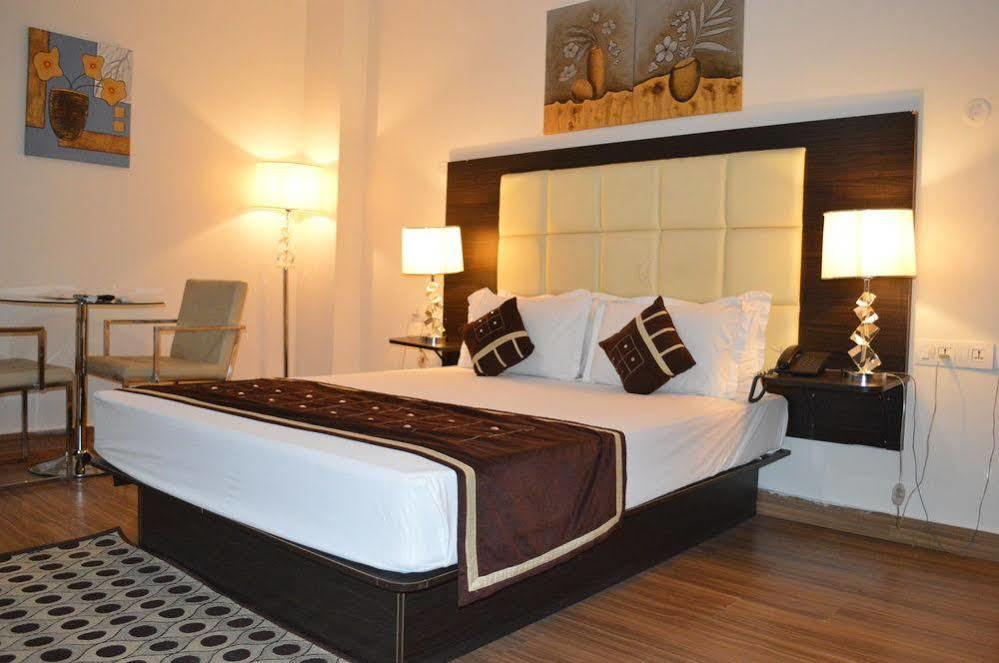 Ksr Park Hotel Hyderabad Luaran gambar